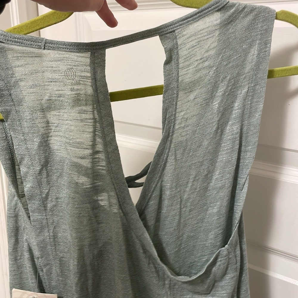 NWT Balance Collection Tank top medium - Picture 9 of 10